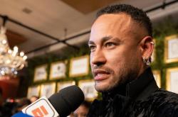 关于内马尔迎来十赛季高光表现，湖人球迷沸腾！的信息