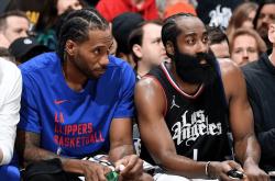 哈登在澳大利亚队比赛中比分优势明显，爆冷引发热议！的简单介绍